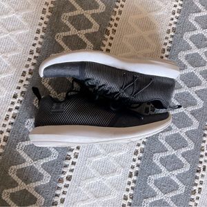 UNDER ARMOUR active shoes